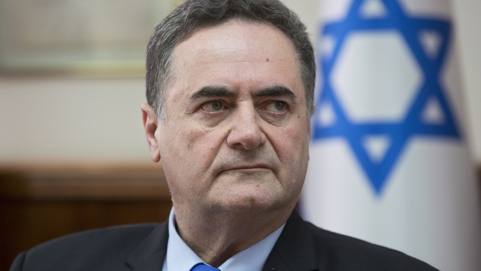 Israel's new defence minister sworn in