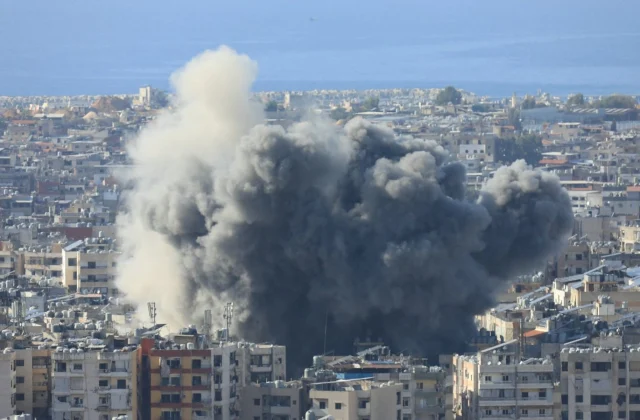 Israeli Airstrikes Target Southern Beirut as Lebanon Considers Ceasefire Proposal