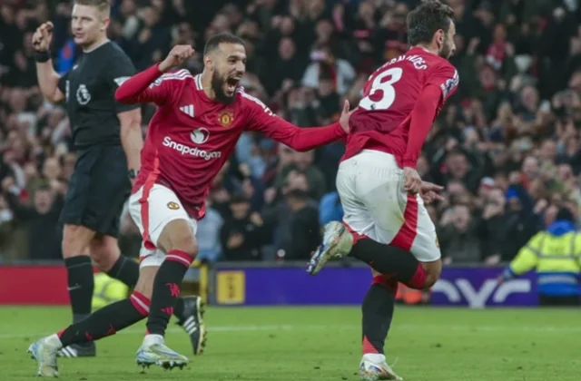 Manchester United experiences its poorest league opening in nearly four decades following a 1-1 draw against Chelsea.