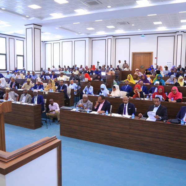 Somalia Turmoil in Parliament as Lawmakers Postpone Break Amidst Electoral