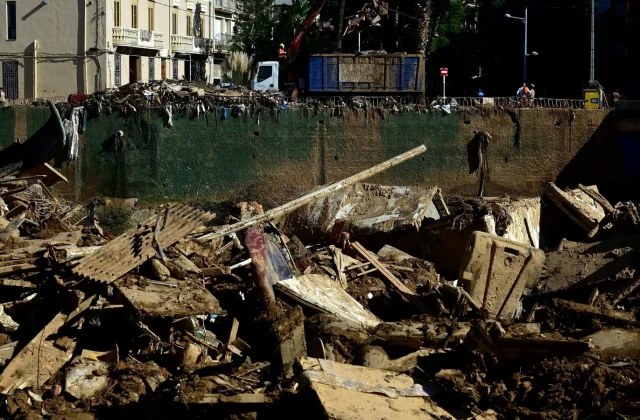 Spain’s Prime Minister Emphasizes Need for Post-Recovery Discussion on Flood Catastrophe