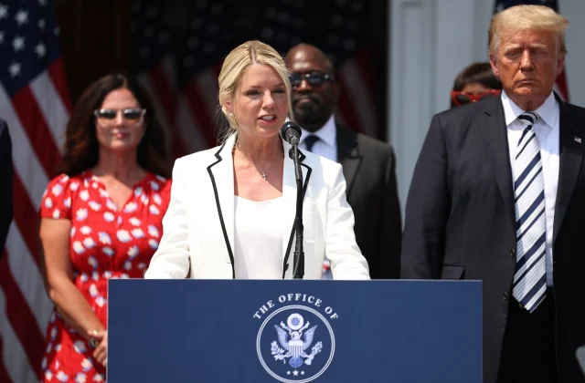 Trump Proposes Pam Bondi as Candidate for U.S. Attorney General