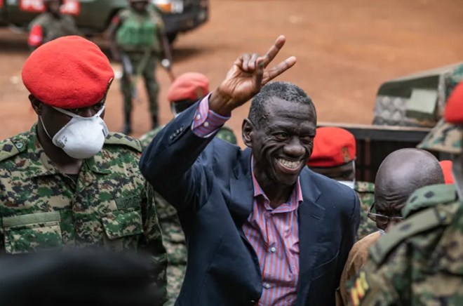 Uganda’s Kizza Besigye ‘kidnapped’ in Kenya, taken to military court