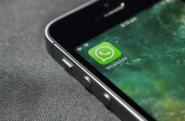 Zimbabwe’s WhatsApp Groups Encounter Stringent New Regulations