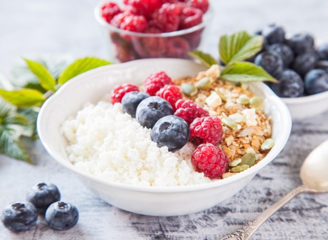 cottage cheese breakfast bowl berries