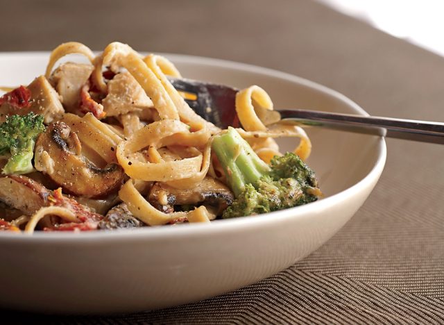 fresh loaded alfredo with chicken and vegetables