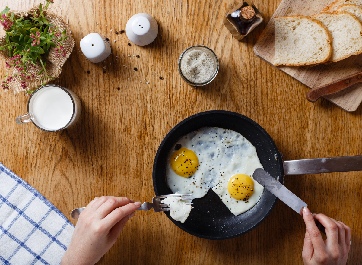 eggs sunny side up