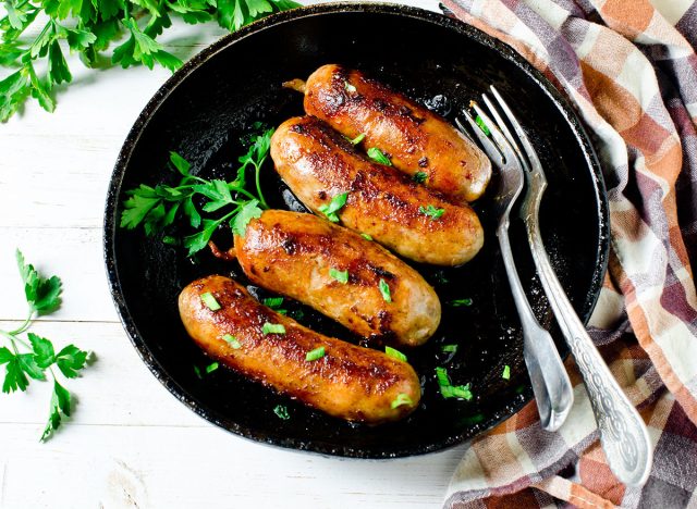 9 breakfast foods that help burn visceral fat throughout the morning 13 turkey sausage