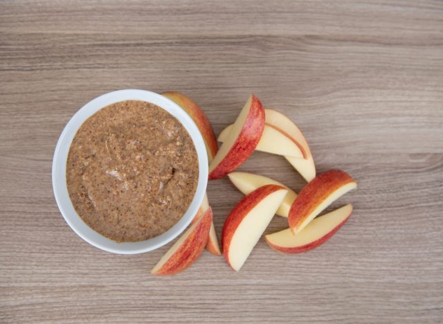 1755263266 469 5 snacks that help reduce belly fat more effectively than