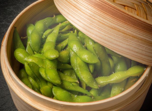 7 snacks to help you trim belly fat in just four weeks 7 steamed edamame