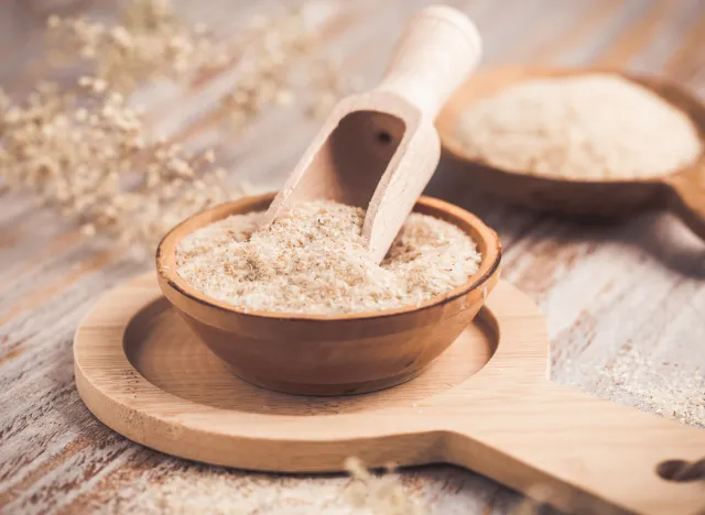 psyllium shell in the bowl