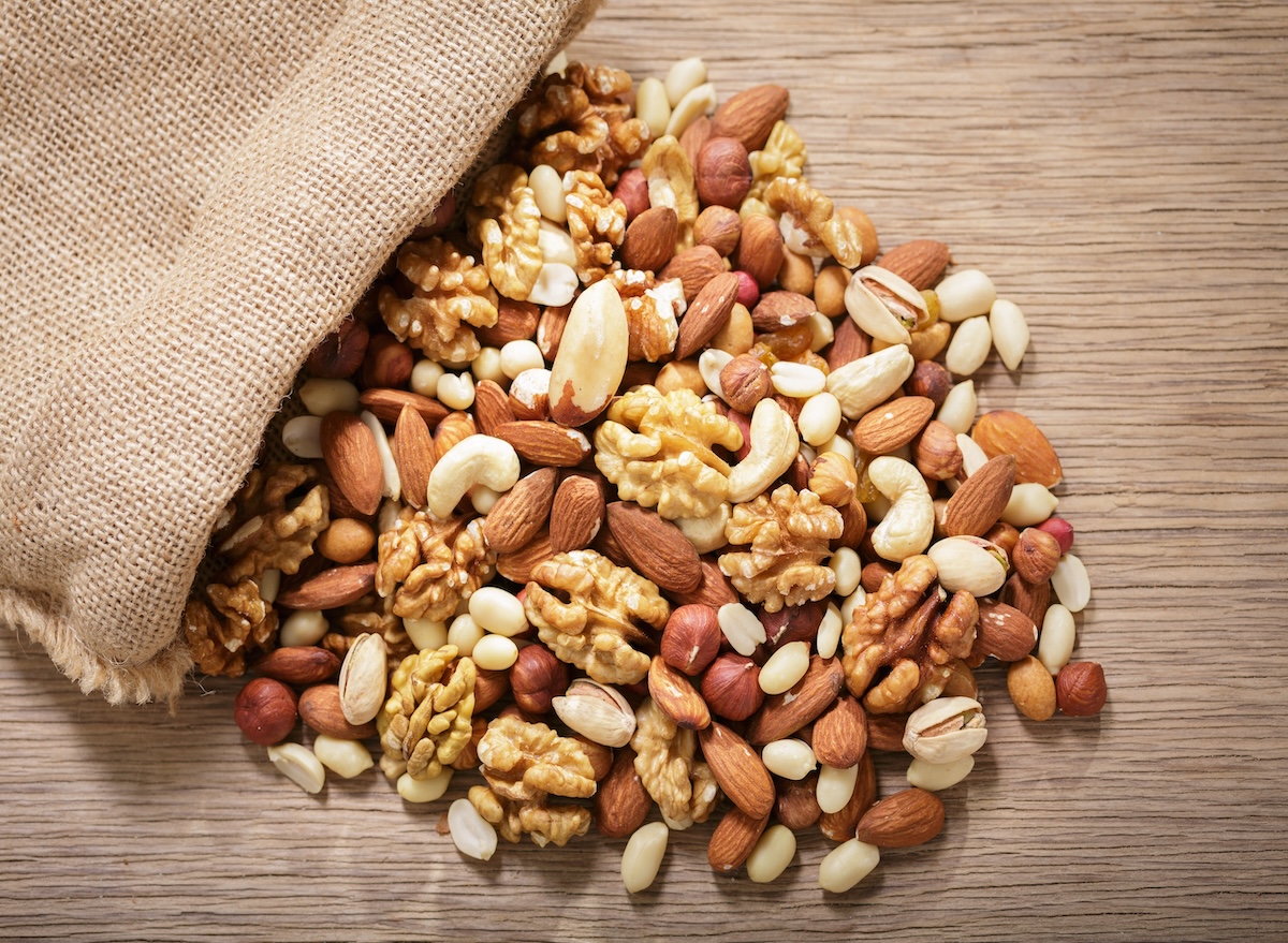 1755432617 83 7 foods to consume before a stomach reducing workout
