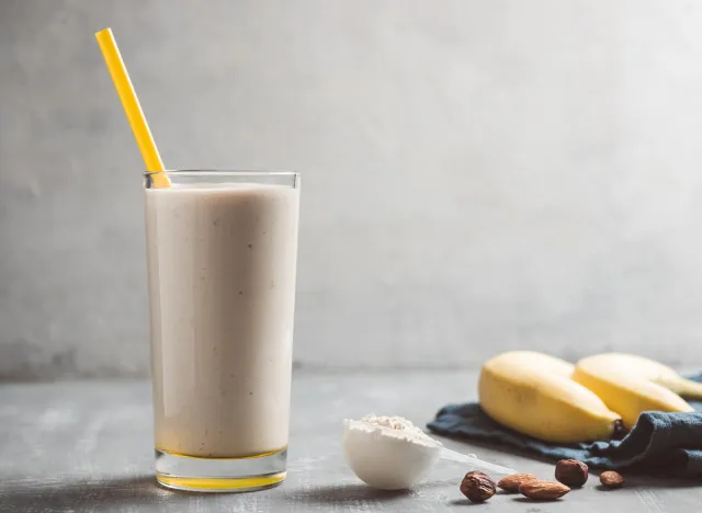 7 snacks to help you trim belly fat in just four weeks 1 protein smoothie, best weight loss drinks