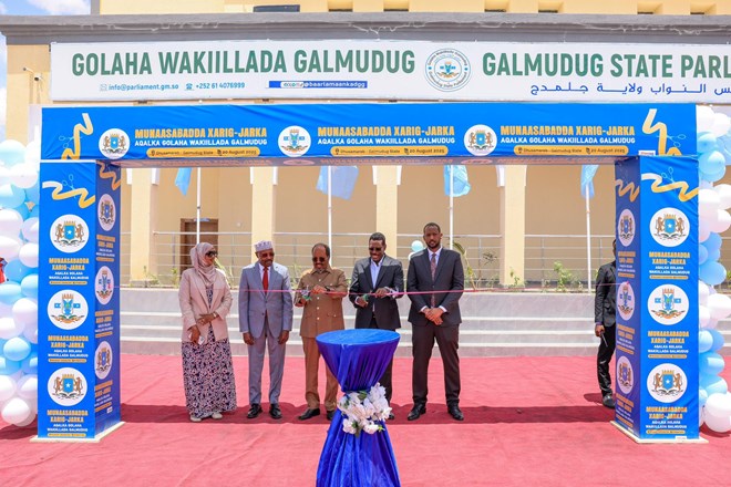 President Hassan Sheikh inaugurates new parliament, municipal HQ in Galmudug capita
