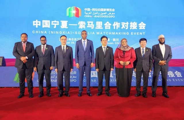 Somalia courts Chinese investors to fuel economic growth, PM Barre says