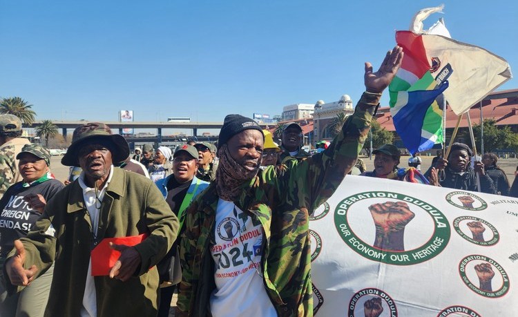Anti-Migrant 'Operation' Clashes with South African Rights Groups