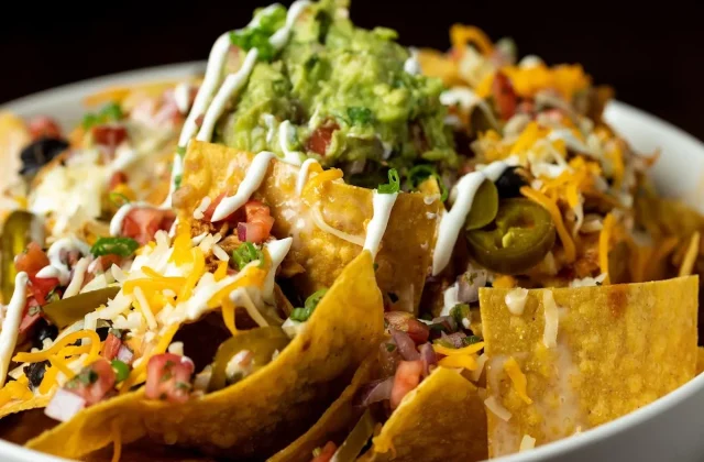 7 Chain Restaurant Appetizers Packing More Calories Than an Entire Meal