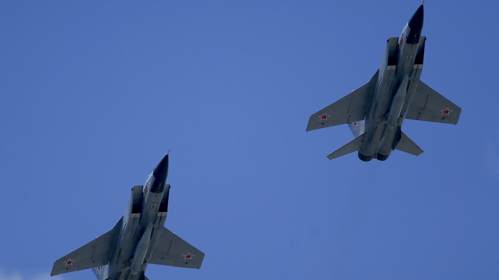 EU steps up 'drone wall' plans after Russian incursions