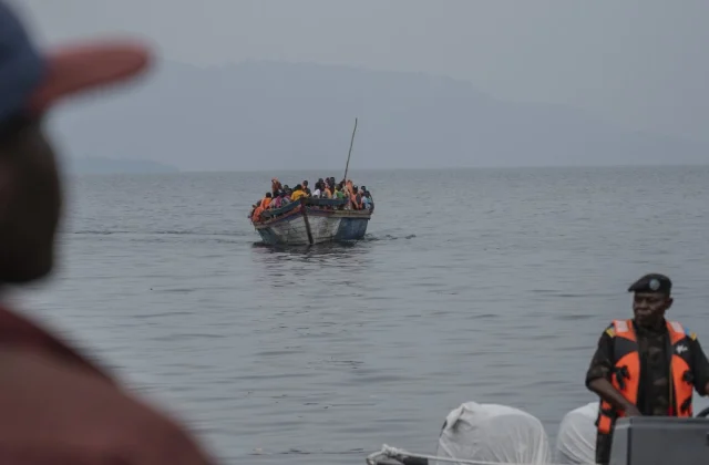 Over 100 Perish as Vessel Overturns in Congo River