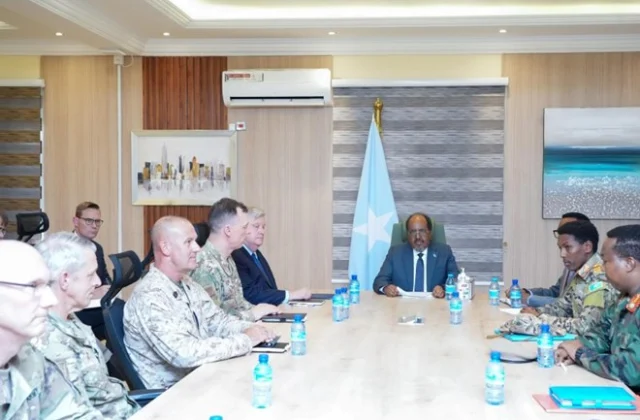 Somali leader hosts newly appointed U.S. AFRICOM chief in Mogadishu