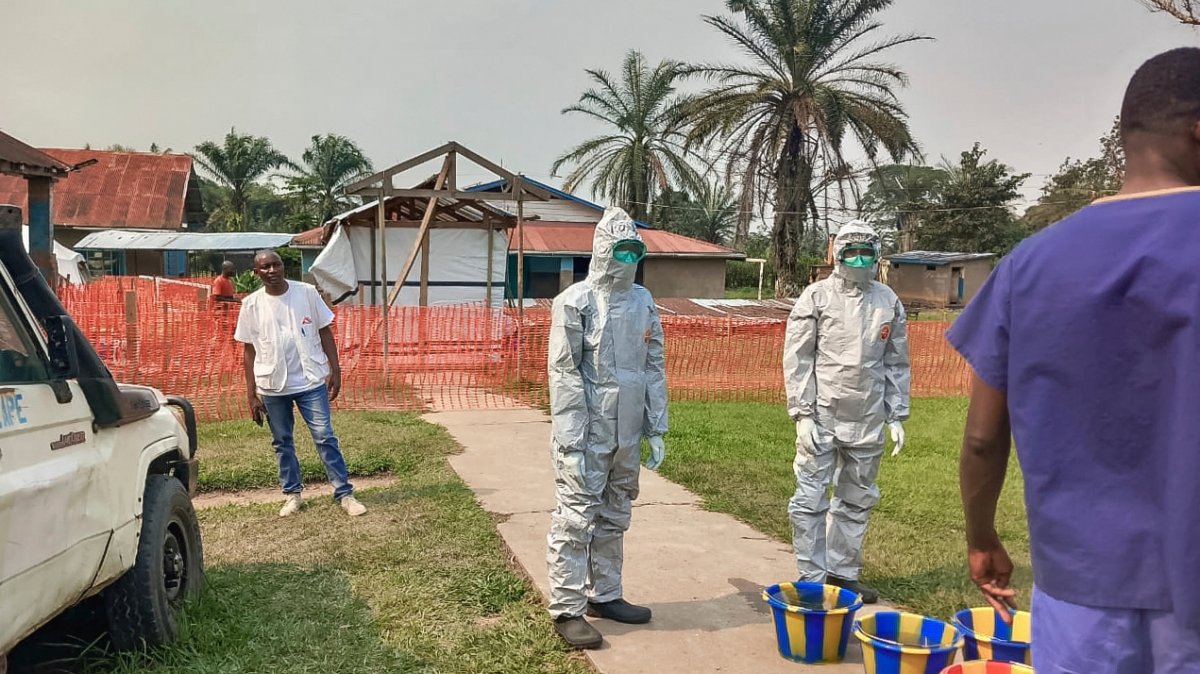 Ebola in DRC kills 42, WHO ramps up vaccines amid