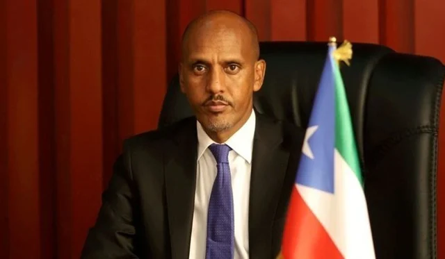 Hidden in Plain View: Challenging Abdi-Rizak Warfa on Mustafa Omer’s Dissident-to-President Journey