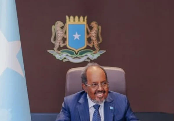 Somalia’s President Meets Former Opposition Leaders Amid Escalating Tensions
