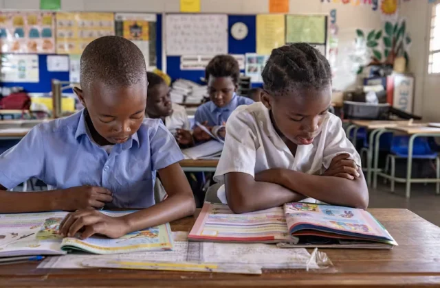 Nigeria Abolishes Native Language Instruction Policy