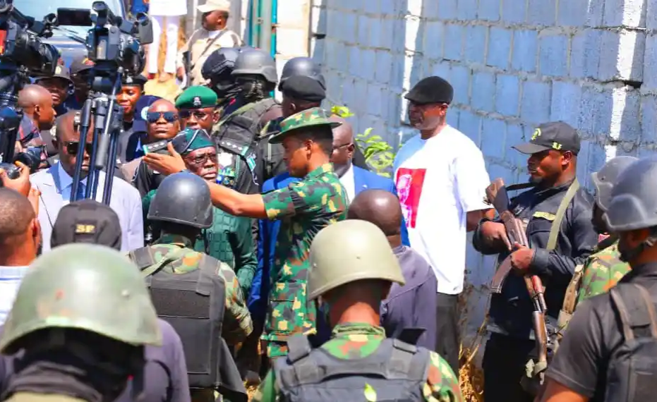 No Sanctions for Nigerian Army Officer in Face-Off With Minister