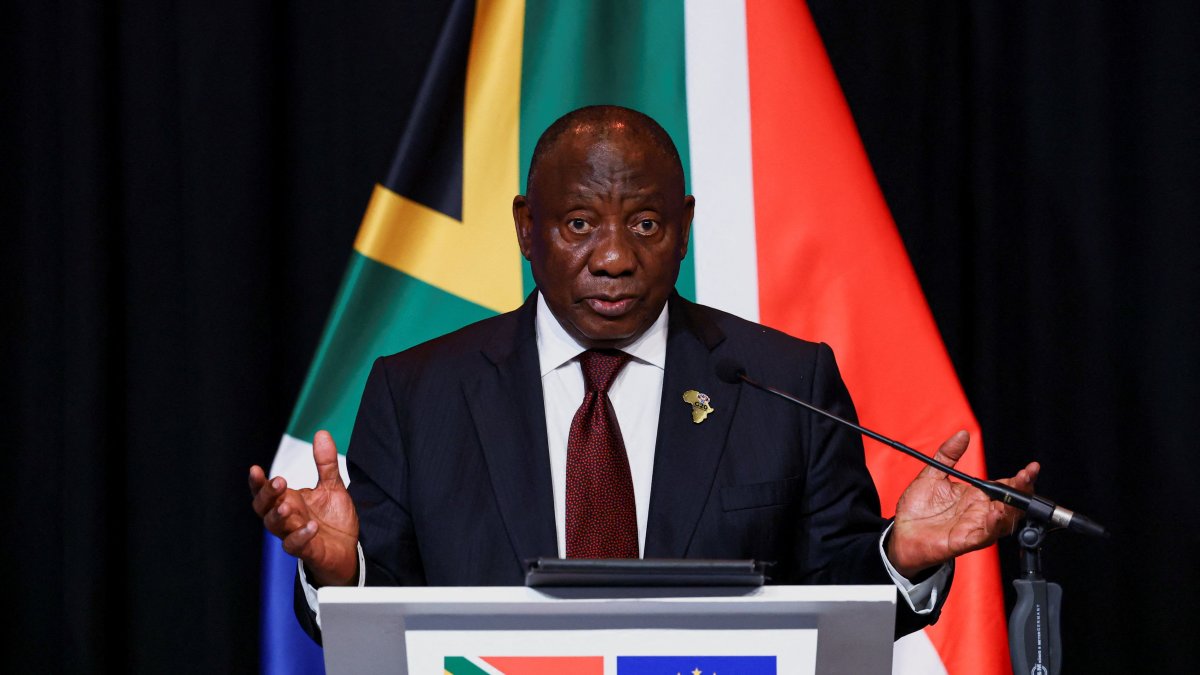 South Africa pushes ahead with G-20 declaration,