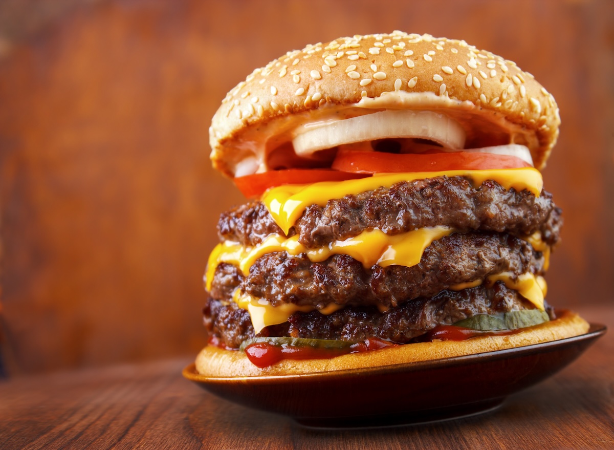 The 5 Worst Quality Burgers from Popular Fast Food Chains