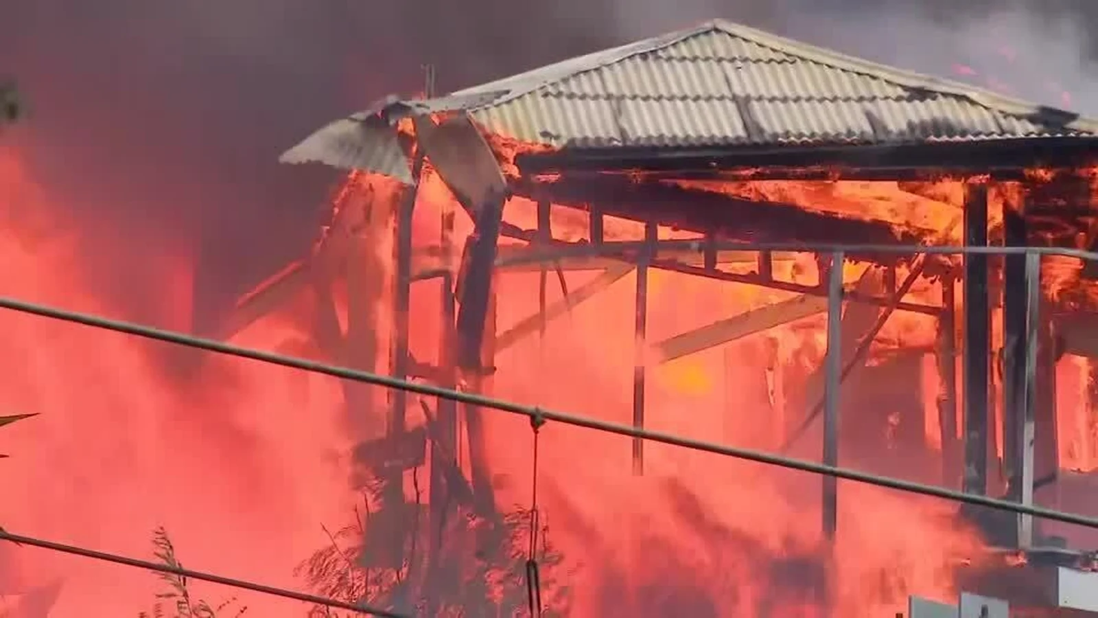 Australian officials order thousands to evacuate as New South Wales bushfires rage