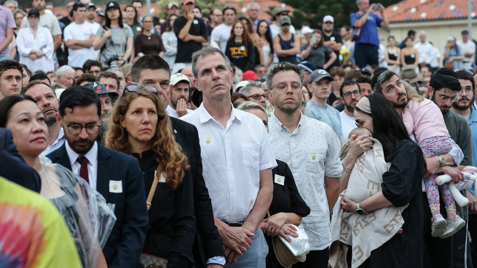 Bondi Beach vigil honors victims one week after mass shooting