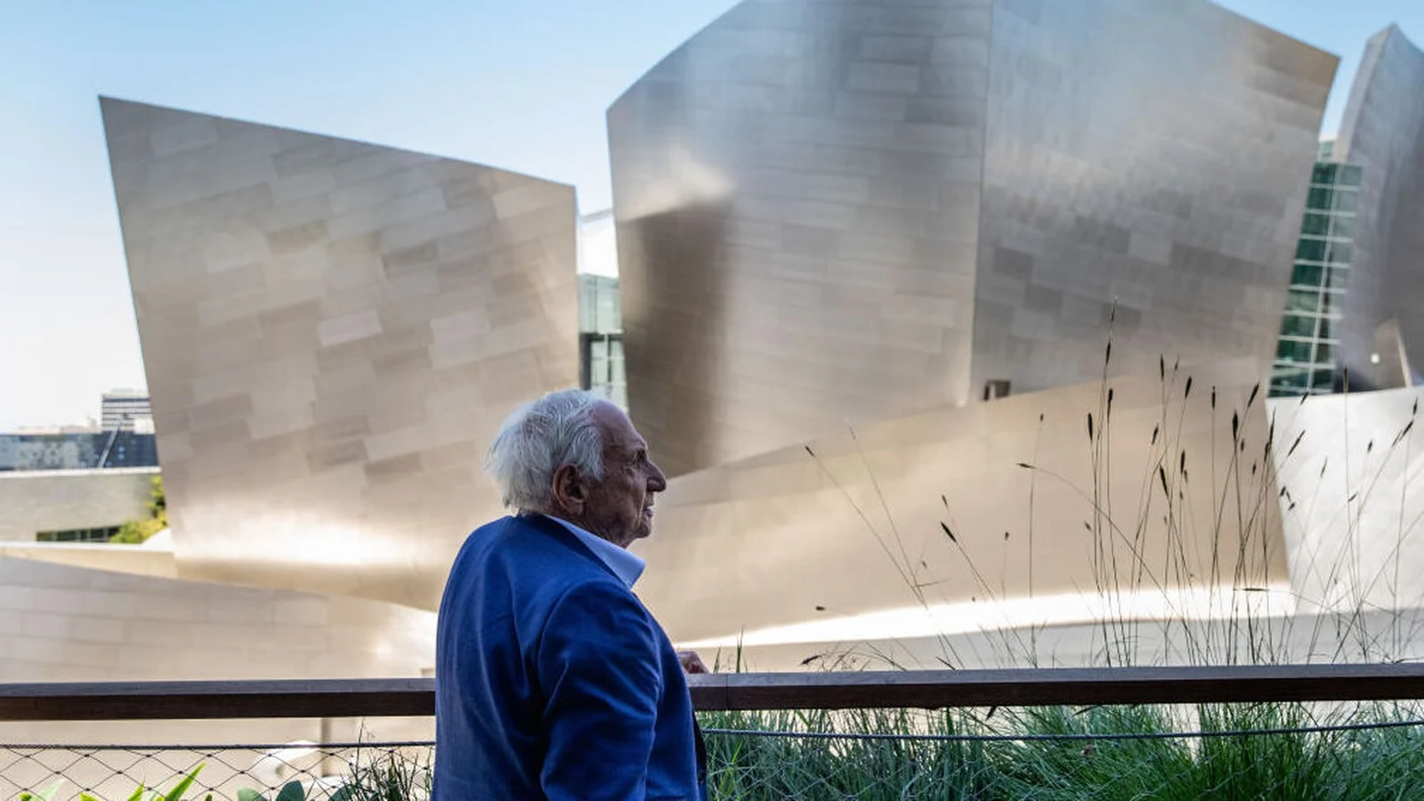 Renowned architect Frank Gehry dies aged 96