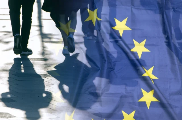 EU ministers poised to approve key parts of the Migration Pact