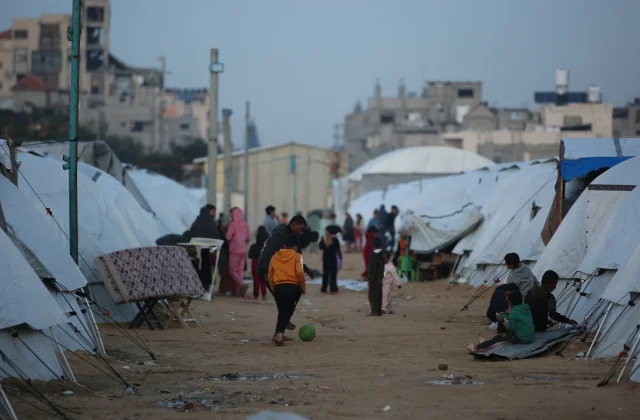 Israel threatens ban on 37 aid groups operating in Gaza