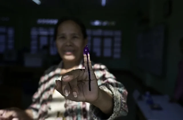 Myanmar election sees sluggish early voter turnout nationwide