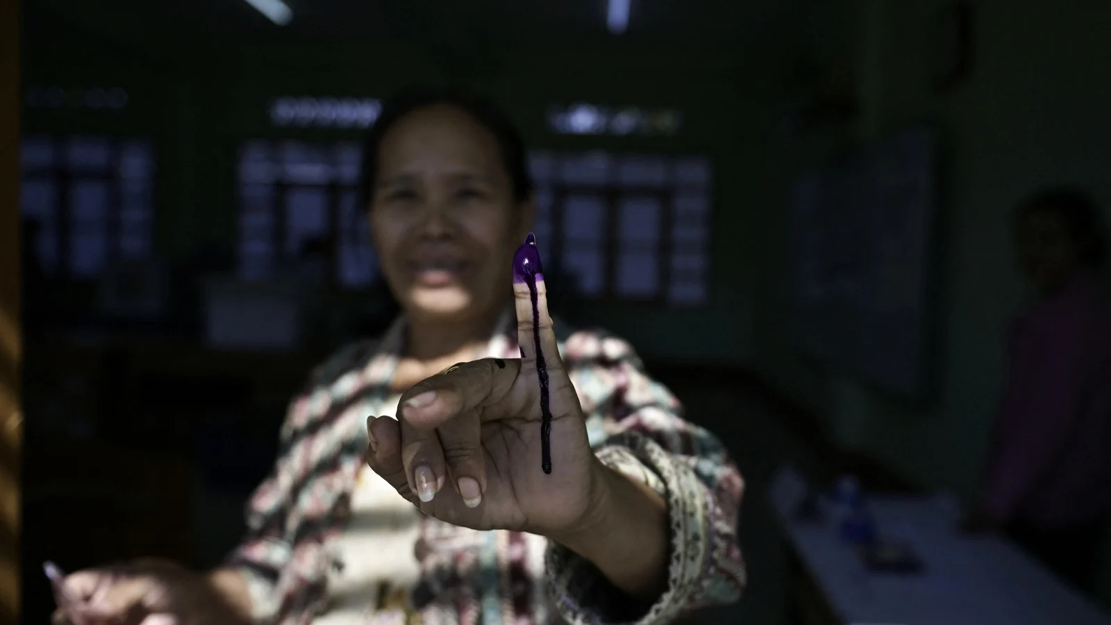 Myanmar election sees sluggish early voter turnout nationwide