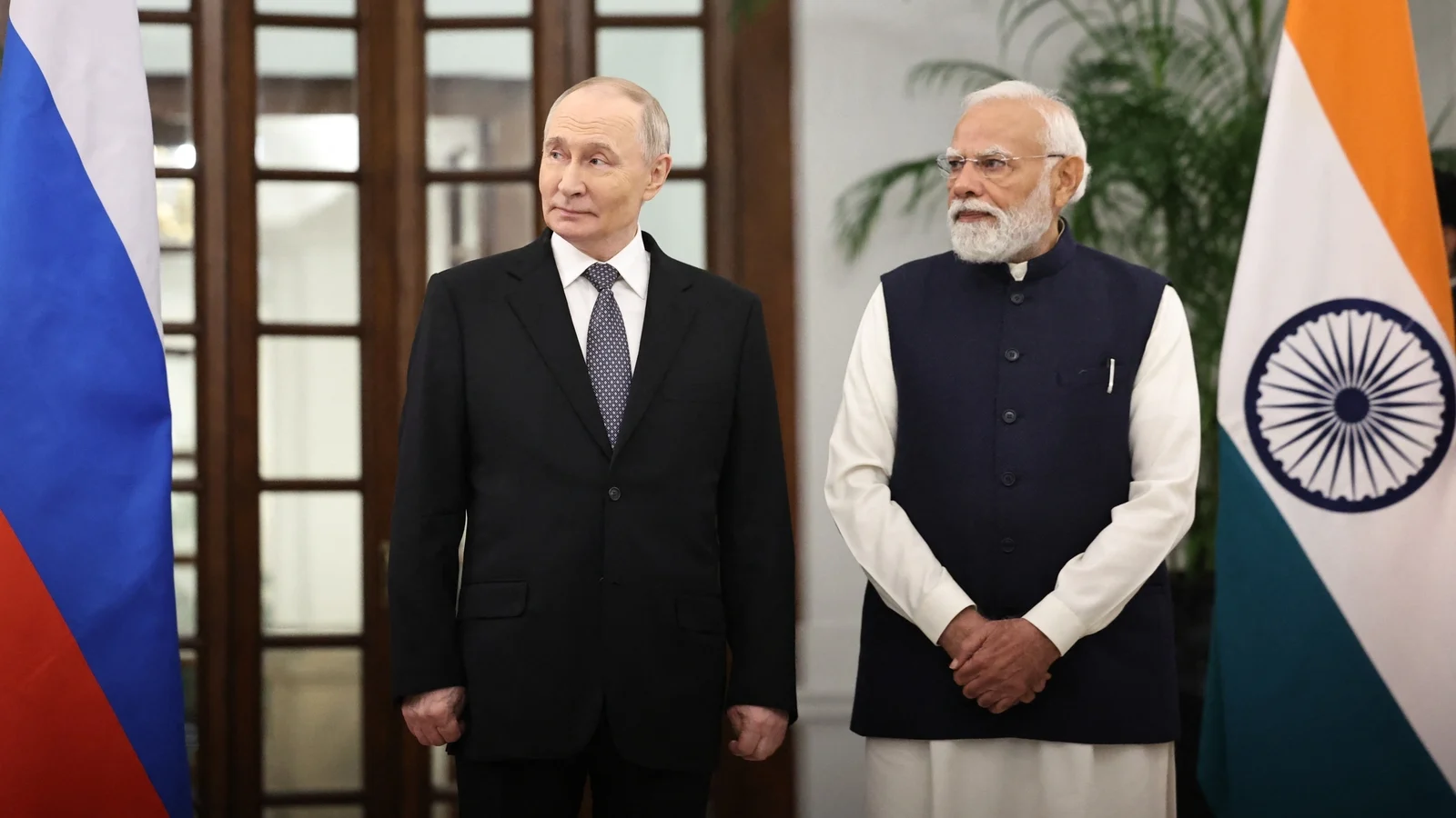 Putin offers India 'uninterrupted' oil in summit talks with Modi