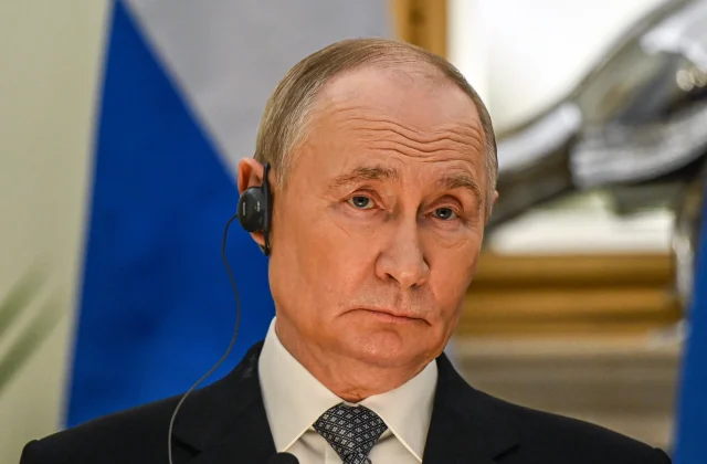 Russia refuses to compromise, insists on firm demands over Ukraine