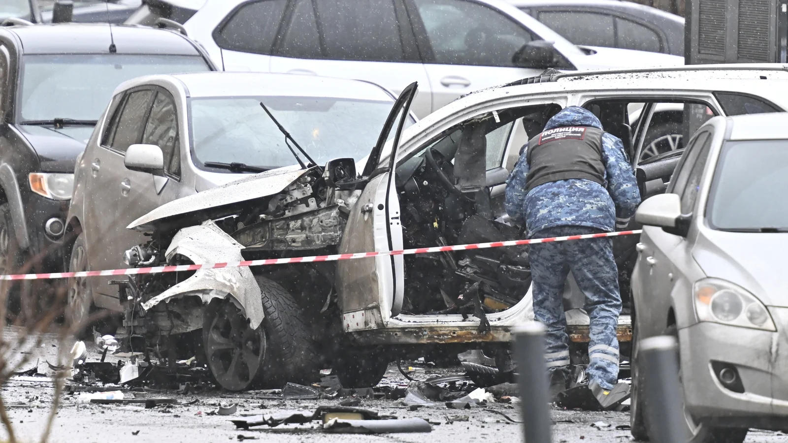 Russian general dies in Moscow car bombing, investigators report