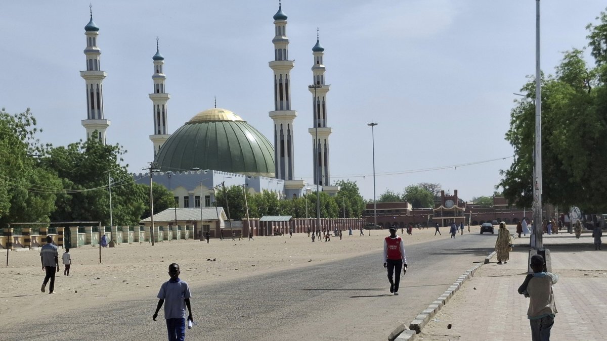 Seven Dead as Explosion Hits Mosque Amid Evening Prayers