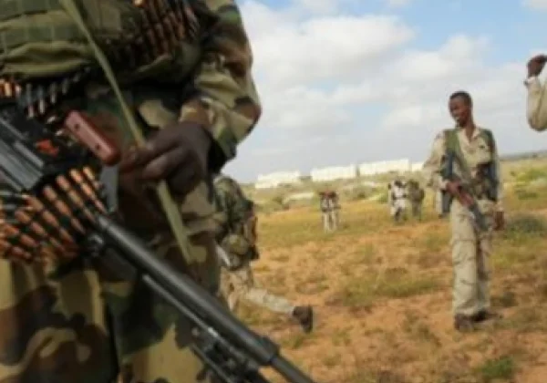 Somalia airstrikes target Al-Shabaab in Afgoye, just outside Mogadishu