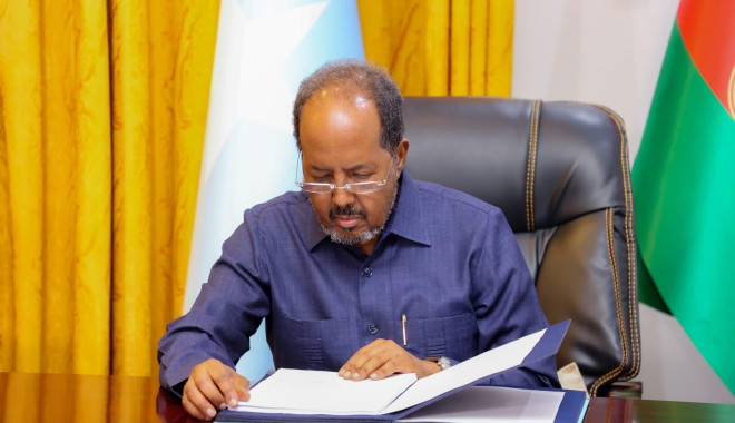 Somali President signs law establishing independent national human rights commission - Hiiraan Online