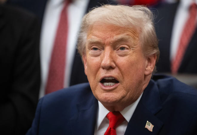 Trump Orders Blockade on Sanctioned Oil Tankers Bound for Venezuela, Pressuring Maduro