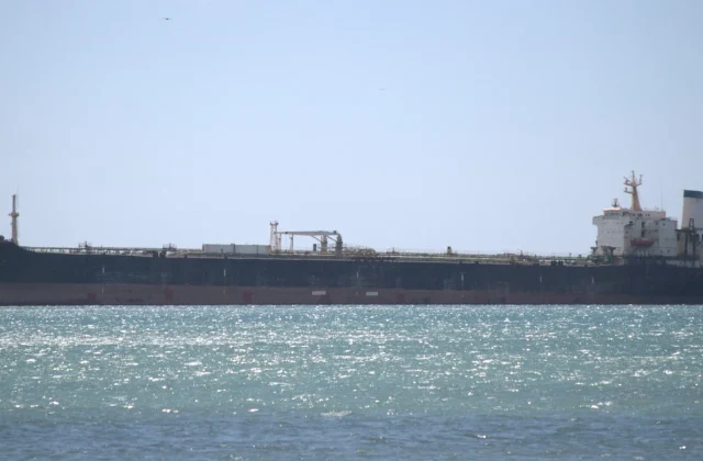 U.S. towing seized tanker from Venezuela to port, will confiscate oil cargo