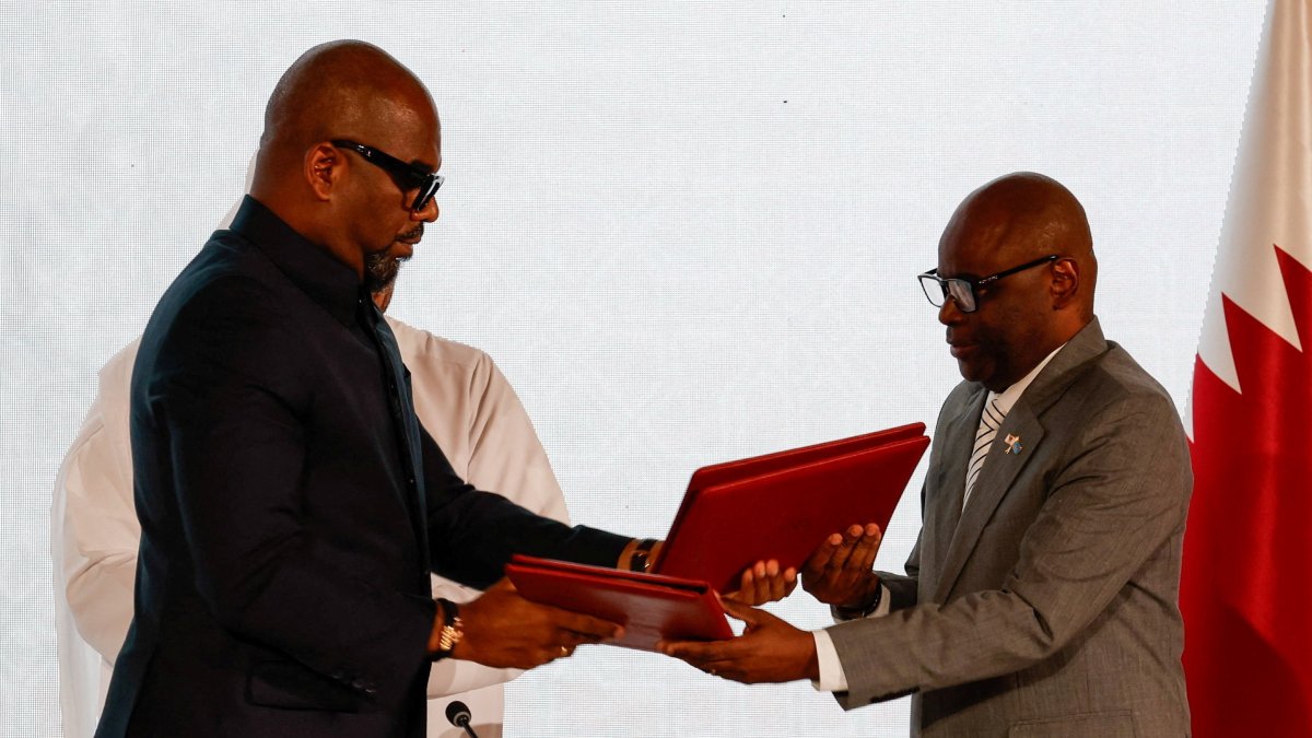 Clashes flare up in East Congo ahead of