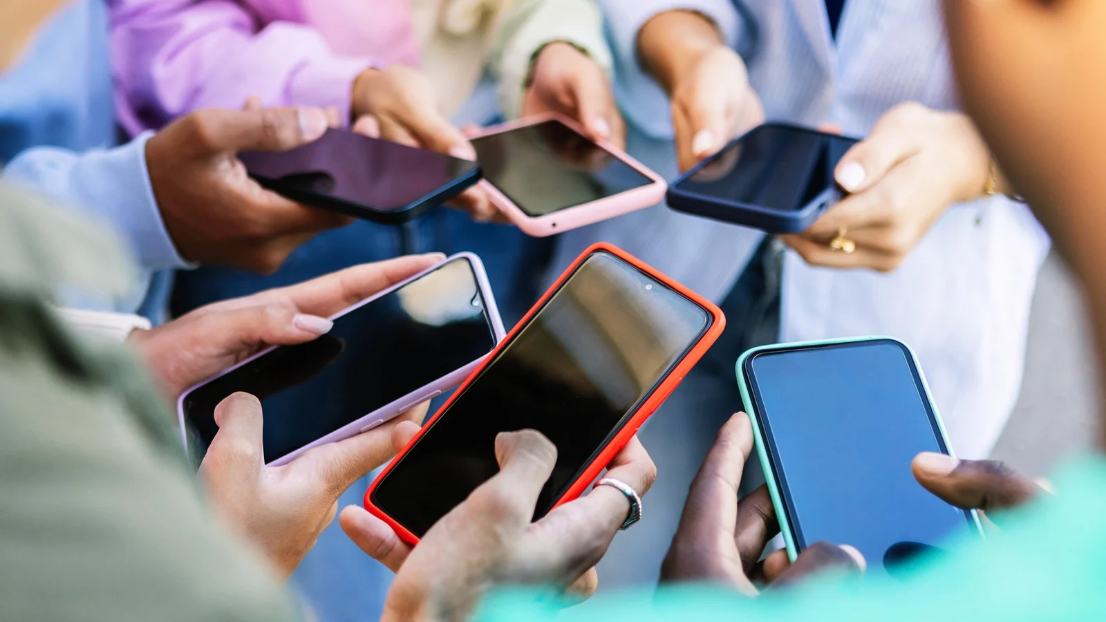 Would an Australia-style social media ban for children work here?