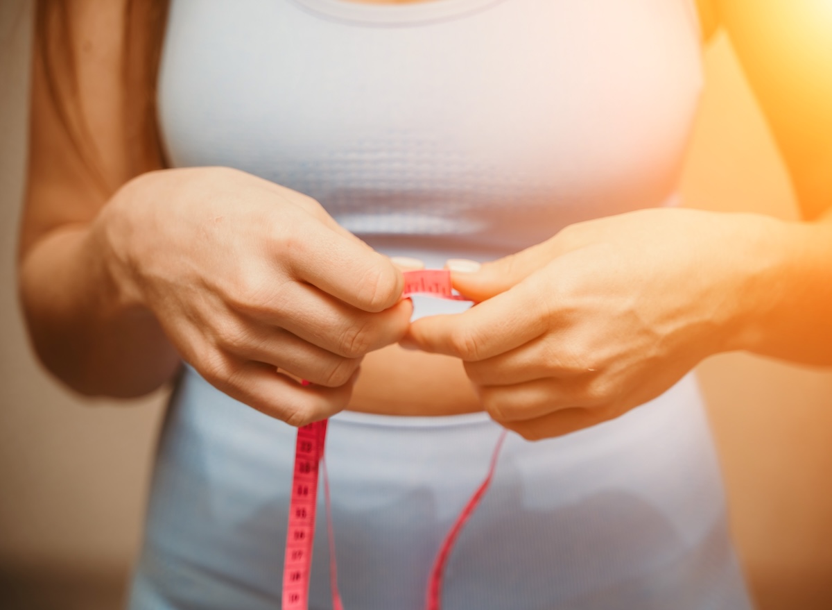 4 Easy Snacks to Naturally Flatten Your Stomach After 60