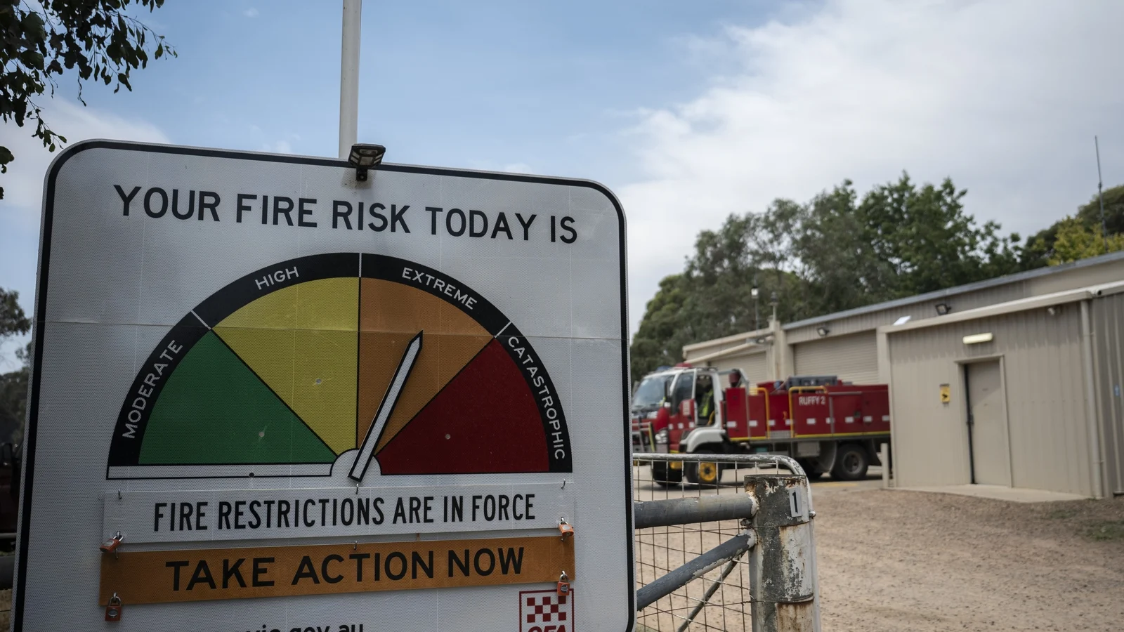 Australia faces extreme bushfire danger as temperatures near 50C